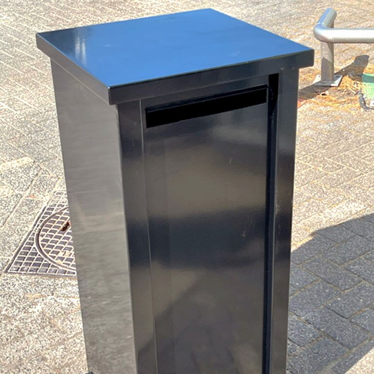 Jauhemaalipinnoitettu teräksinen postilaatikko Arizona tyyppi S