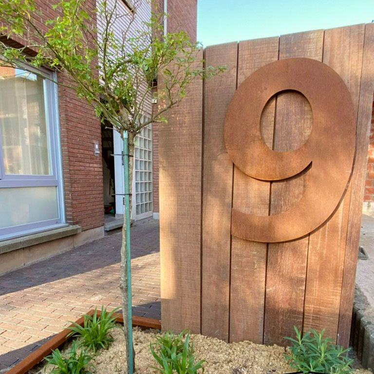 Corten-teräksinen talonumero 3 - 80 cm