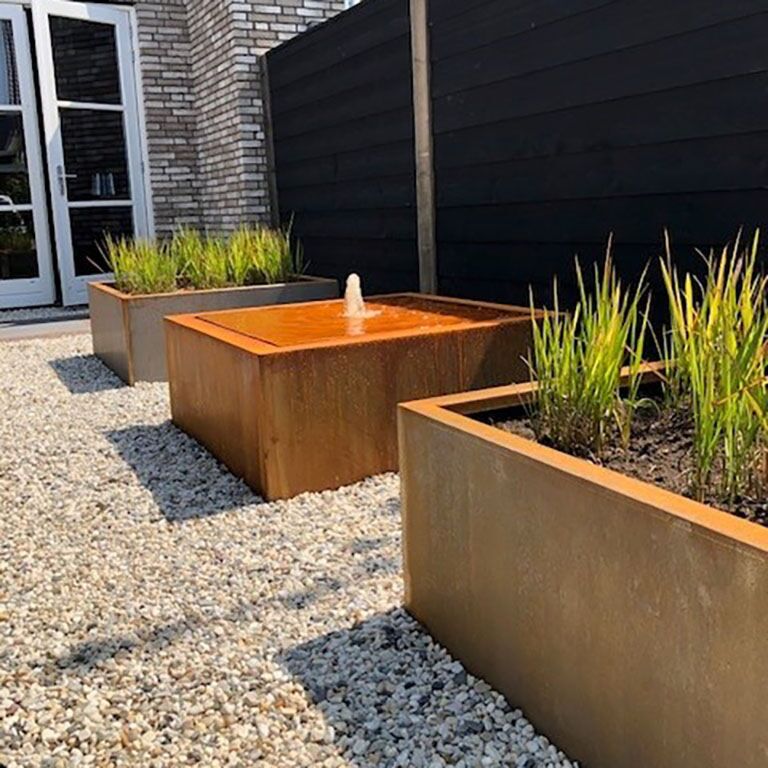 Corten-teräksinen suihkulahde 100 x 100 x 40 cm