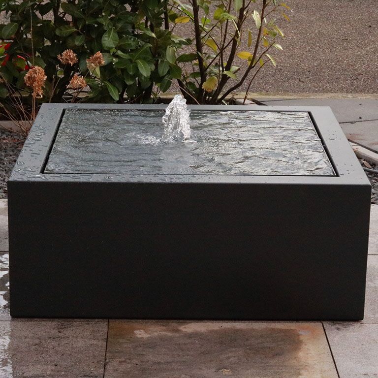 Alumiinisen suihkulahde 100 x 100 x 40 cm