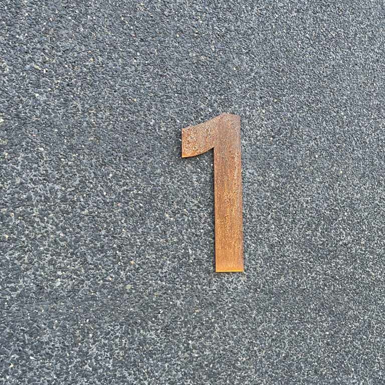 Corten-teräksinen talonumero 1 - 30 cm