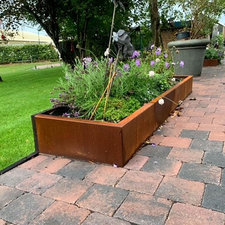 Corten-teräksinen tukimuuri suora 100 cm (korkeus 40 cm)