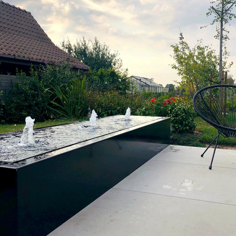 Alumiinisen suihkulahde 300 x 80 x 40 cm