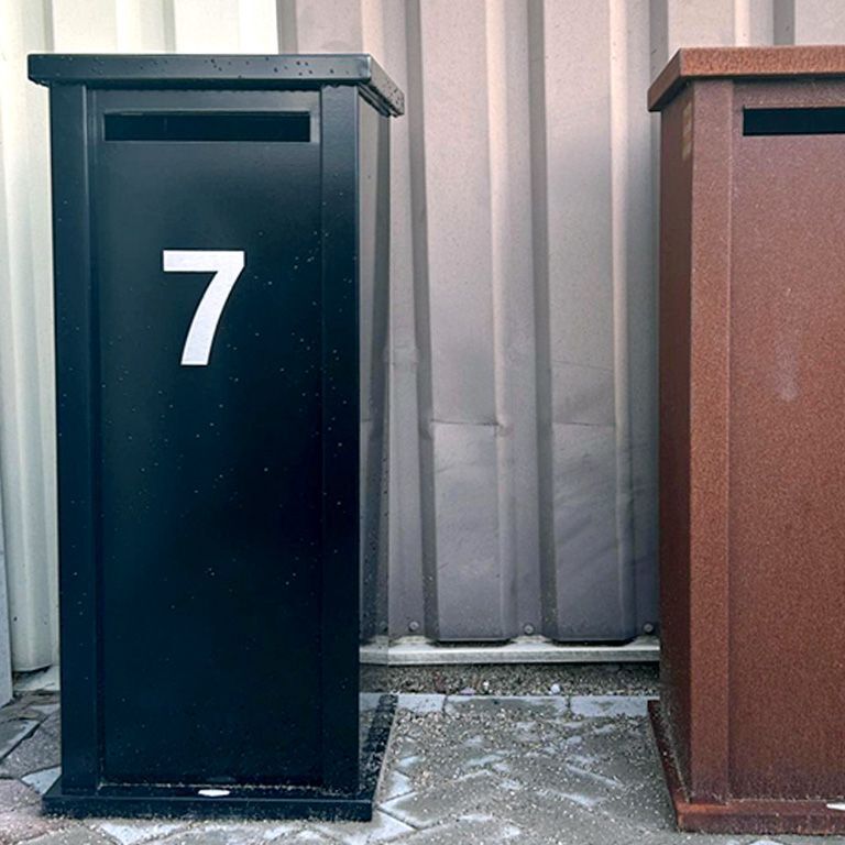 Jauhemaalipinnoitettu teräksinen postilaatikko Arizona tyyppi S