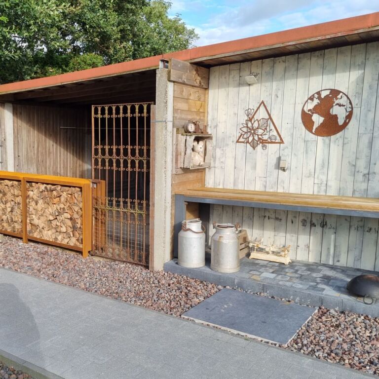 Corten-terästä seinäkoristeet Kukka 1.0