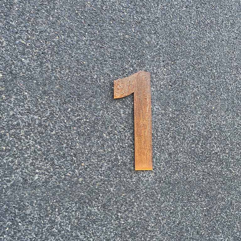 Corten-teräksinen talonumero 1 - 30 cm