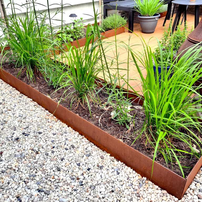Corten-teräksinen puutarha reunus litteä 23 cm (pituus 240 cm)