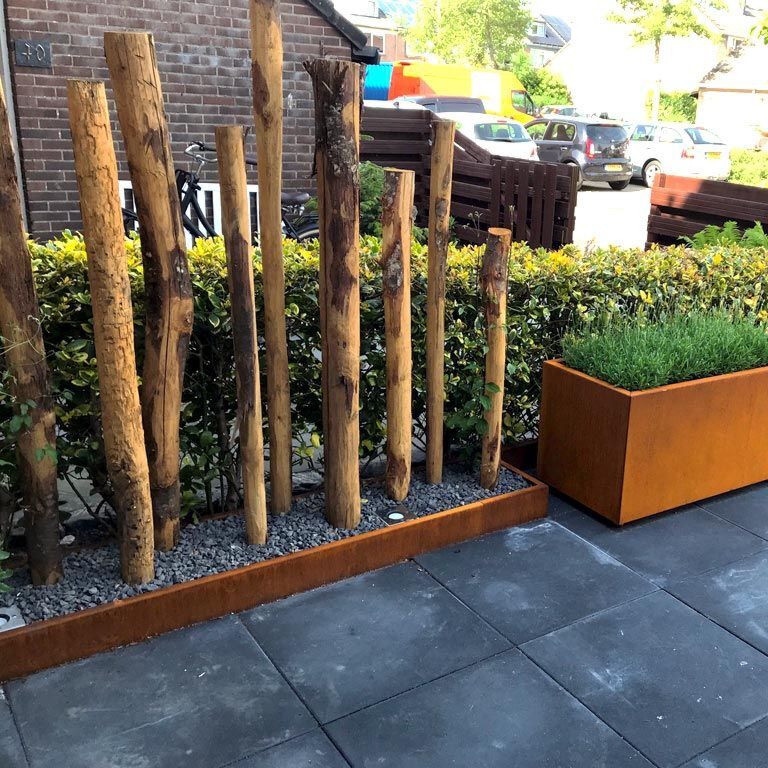 Corten-teräksinen puutarha reunus taitettu 22 cm (pituus 150 cm)
