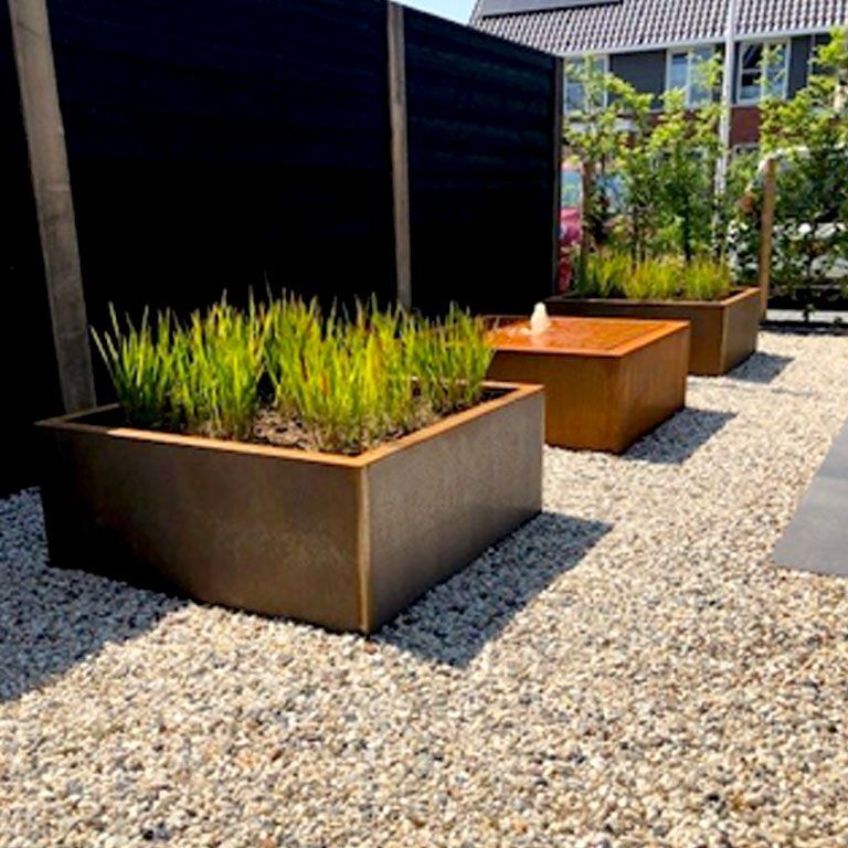 Corten-teräksinen hitsatut istutuslaatikko Montana 100 x 100 x 40 cm
